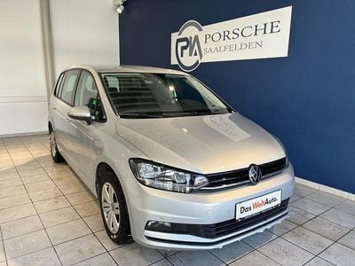 Gebraucht VW Touran 122 PS (89 kW) 2022 Silber  metallic Van / Kleinbus