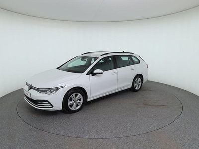 Gebraucht VW Golf VIII Life 116 PS (85 kW) 2024 Weiß Kombi
