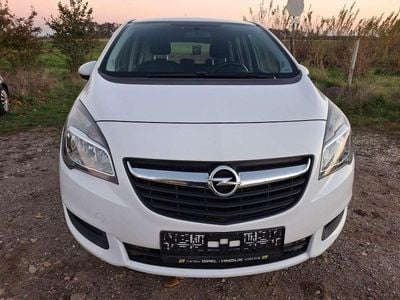 Weiß Gebraucht 2016 Opel Meriva Van / Kleinbus | € 3.850 (Fairer Preis)