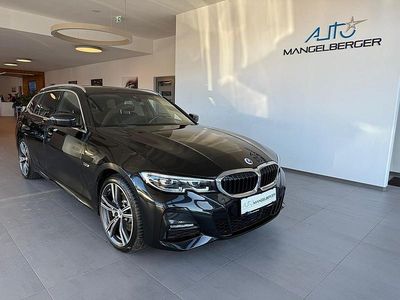 Black sapphire metallic Gebraucht 2022 BMW 330e Sport Line Kombi | € 33.600 (Fairer Preis)