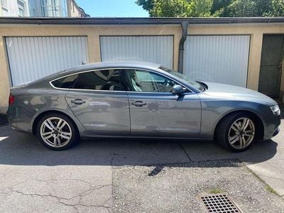 Grau Gebraucht 2012 Audi A5 Sportback Kleinwagen | € 12.900 (Fairer Preis)