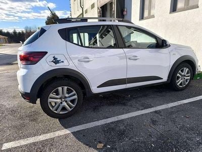 Weiß Gebraucht 2022 Dacia Sandero Comfort Limousine | € 13.333 (Guter Preis)