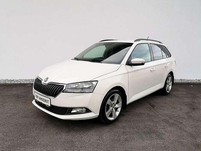 Weiß Gebraucht 2021 Skoda Fabia Style Kleinwagen | € 10.390