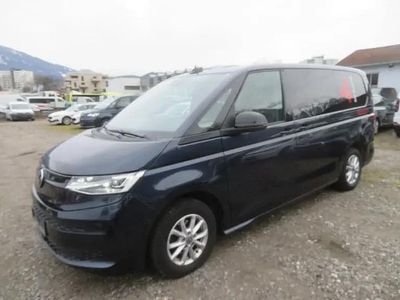 Mittelblau metallic Gebraucht 2024 VW Multivan Van | € 53.990