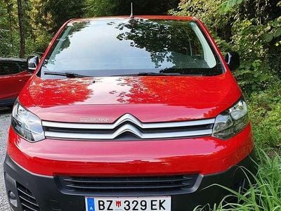 Rot Gebraucht 2017 Citroën Jumpy Comfort Van / Kleinbus | € 12.500 (Guter Preis)