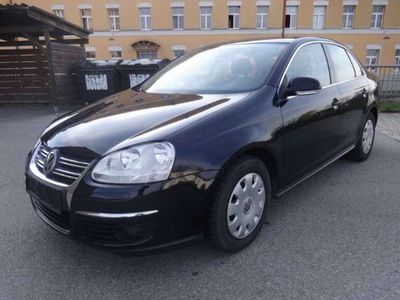 gebraucht VW Jetta 2,0 Sportline TDI DPF DSG