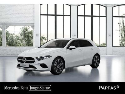 Unilack polarweiß Neu 2025 Mercedes A180 Progressive Limousine | € 38.900 (Teuer)