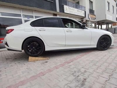 Gebraucht BMW 320 190 PS (139 kW) 2019 Weiß Limousine