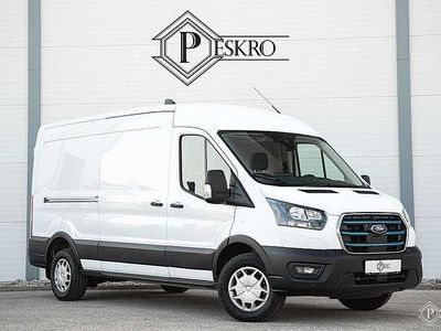 Weiß Gebraucht 2023 Ford E-Transit Van | € 39.990