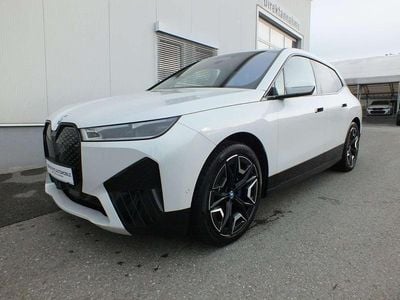 Gebraucht BMW iX Sport Line 239 kW (326 PS) 2023 Weiß SUV
