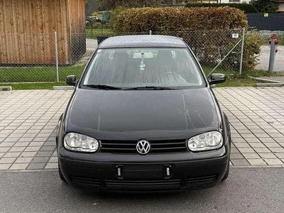 Gebraucht VW Golf 90 PS (66 kW) 2002 Limousine