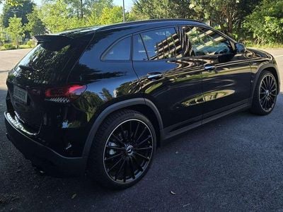 Schwarz Gebraucht 2021 Mercedes GLA35 AMG AMG SUV | € 45.900