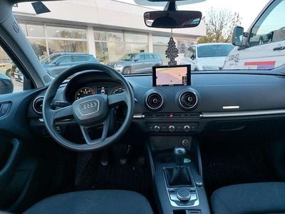 Gebraucht Audi A3 116 PS (85 kW) 2018 Schwarz Limousine