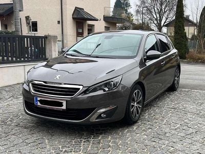Braun Gebraucht 2014 Peugeot 308 Allure Limousine | € 5.700
