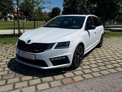 Gebraucht 2019 Skoda Octavia RS Kombi | € 25.290 (Teuer)