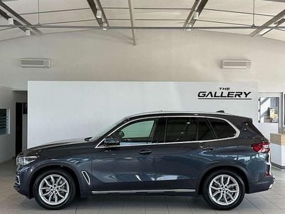 Grau Gebraucht 2020 BMW X5 Comfort Edition SUV | € 61.970 (Fairer Preis)