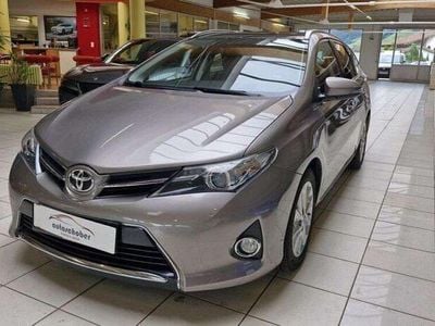 Gebraucht Toyota Auris Active 90 PS (66 kW) 2014 Braun Kombi