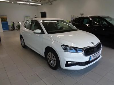 Weiss normal Gebraucht 2024 Skoda Fabia Selection | € 21.900 (Etwas zu teuer)