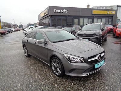 Grau Gebraucht 2018 Mercedes CLA200 Shooting Brake Kombi | € 23.990 (Guter Preis)