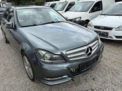 Grau Gebraucht 2011 Mercedes C220 Avantgarde Limousine | € 4.500