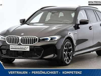 Gebraucht BMW 330e M Sport 292 PS (214 kW) 2025 Schwarz Kombi