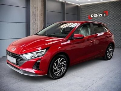 Neu Hyundai i20 GO! 79 PS (58 kW) 2025 Dragon red Limousine