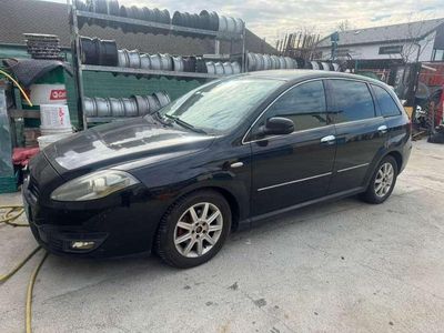 Schwarz Gebraucht 2010 Fiat Croma Dynamic Kombi | € 4.000