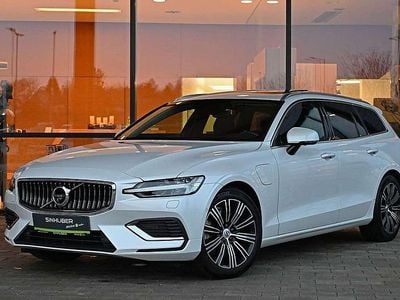 Weiß Gebraucht 2021 Volvo V60 Momentum Kombi | € 30.590 (Guter Preis)