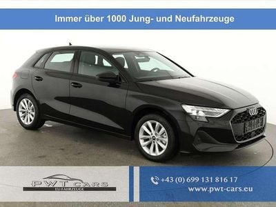 Schwarz Neu 2025 Audi A3 Ambiente Limousine | € 34.599 (Guter Preis)
