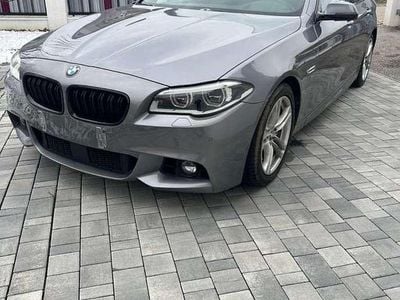 Gebraucht BMW 530 258 PS (189 kW) 2015 Limousine