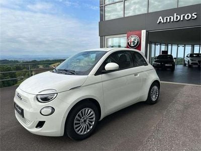 Weiß weiss metallic Gebraucht 2023 Fiat 500e Kleinwagen | € 32.990