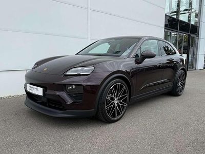 Dunkelrot metallic Gebraucht 2025 Porsche Macan SUV | € 117.900