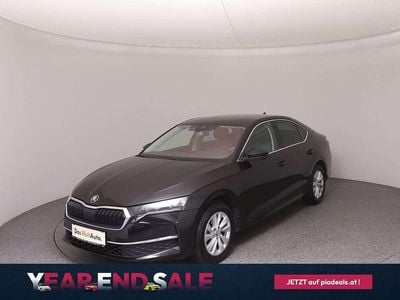 Schwarz metallicperleffektno Gebraucht 2024 Skoda Octavia Selection Limousine | € 30.290 (Etwas zu teuer)