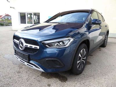 Mercedes GLA200