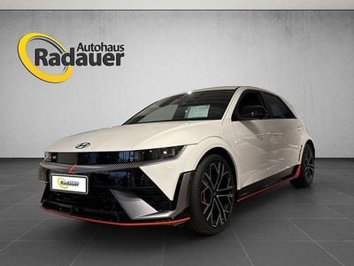 Neu 2025 Hyundai Ioniq Kleinwagen | € 69.990