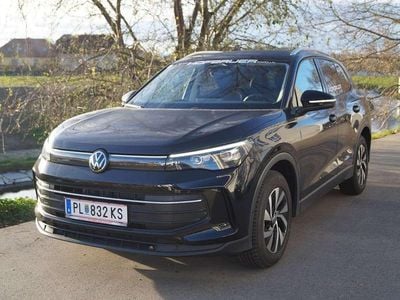 Gebraucht VW Tiguan 150 PS (110 kW) 2024 Schwarz SUV