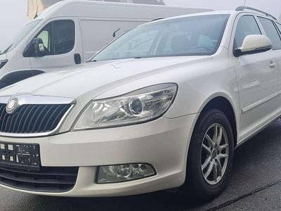 gebraucht Skoda Octavia Combi 12 TSI Elegance