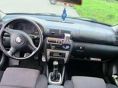 Gebraucht 2003 Seat Leon Limousine | € 2.500