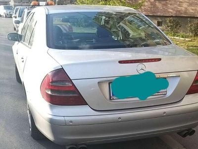 Silber Gebraucht 2004 Mercedes E200 Classic Limousine | € 2.200 (Superpreis)