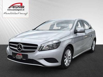 Silber Gebraucht 2015 Mercedes A180 Limousine | € 14.490 (Etwas zu teuer)