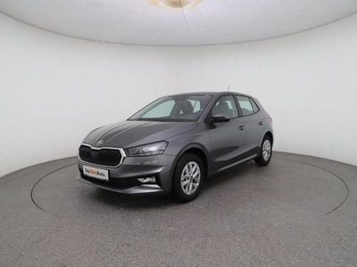 Neu Skoda Fabia Essence 95 PS (69 kW) 2026 Mittelgrau  metallic Kleinwagen