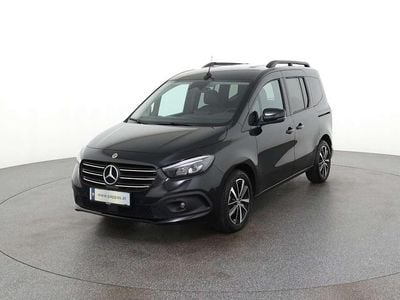 Gebraucht Mercedes T180 Progressive 116 PS (85 kW) 2025 Schwarz Van / Kleinbus