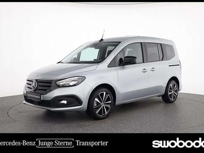 Silber Gebraucht 2023 Mercedes 200 Premium Kombi | € 31.500