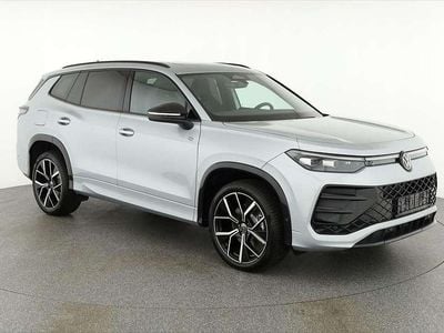 Silber Neu 2025 VW Tayron R-line SUV | € 62.714 (Guter Preis)