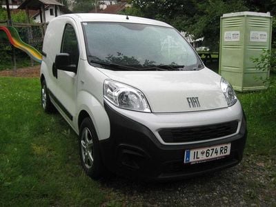 Weiß Gebraucht 2023 Fiat Fiorino Van / Kleinbus | € 14.500