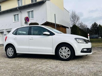 Gebraucht VW Polo Classicline 60 PS (44 kW) 2016 Weiß Limousine