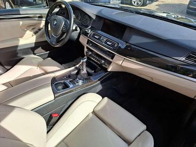 Gebraucht BMW 528 Sport Line 258 PS (189 kW) 2010 Grau Limousine