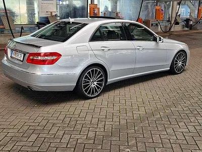 Gebraucht Mercedes E350 Avantgarde 272 PS (200 kW) 2010 Silber Limousine