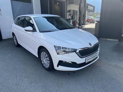 Weiss normal Gebraucht 2021 Skoda Scala Ambition Kleinwagen | € 15.923 (Etwas zu teuer)