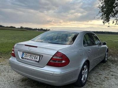 Mercedes E320